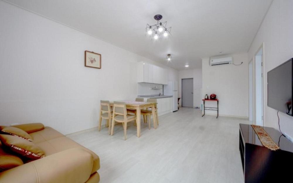 Gangneung Luluberry Pension Δωμάτιο φωτογραφία