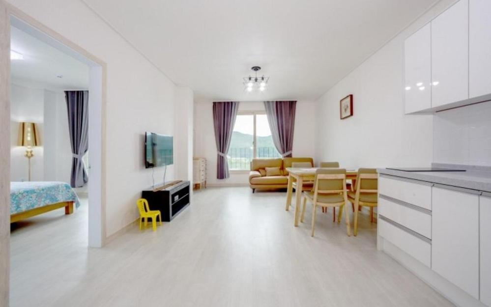 Gangneung Luluberry Pension Δωμάτιο φωτογραφία