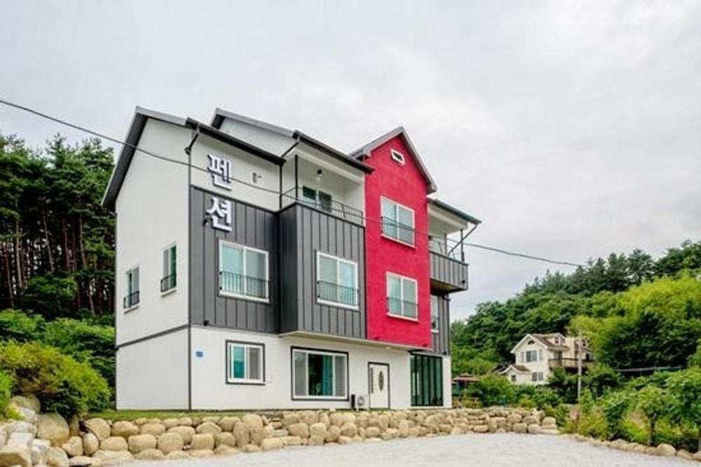 Gangneung Luluberry Pension Εξωτερικό φωτογραφία